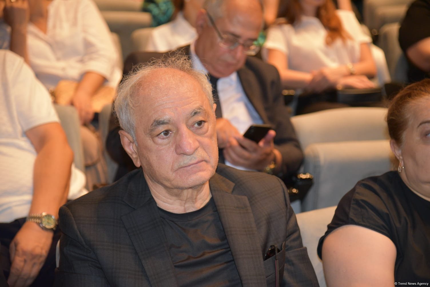 Народного писателя Азербайджана Эльчина Эфендиева проводили в последний путь на Аллею почетного захоронения (ФОТО) (Обновлено)