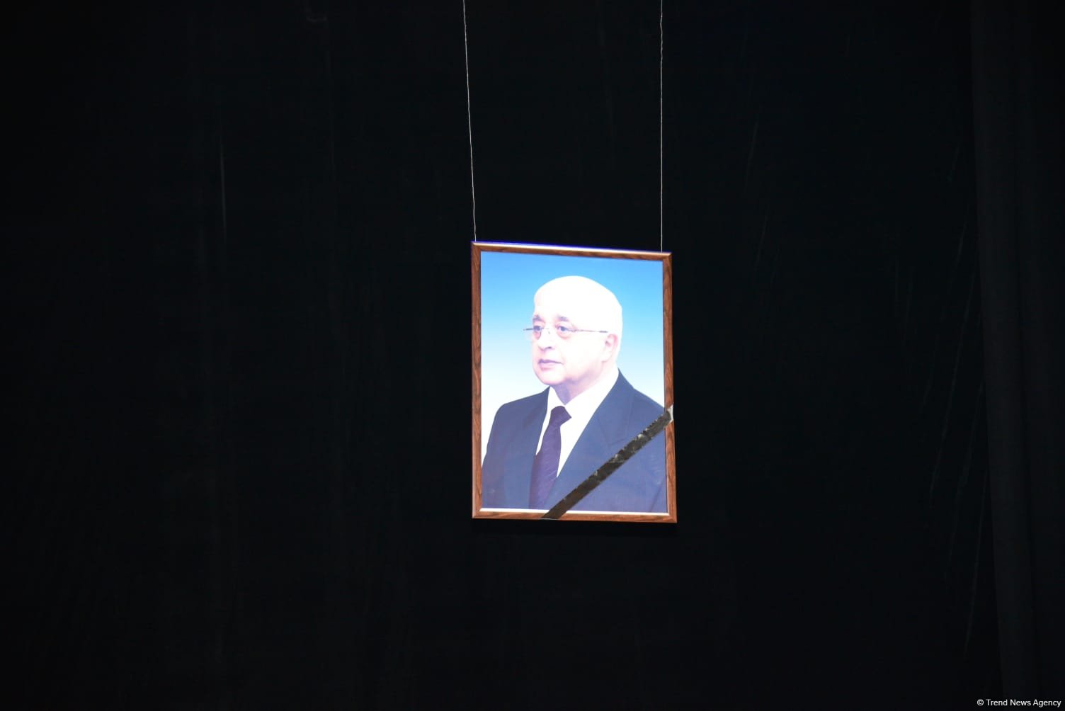 Народного писателя Азербайджана Эльчина Эфендиева проводили в последний путь на Аллею почетного захоронения (ФОТО) (Обновлено)