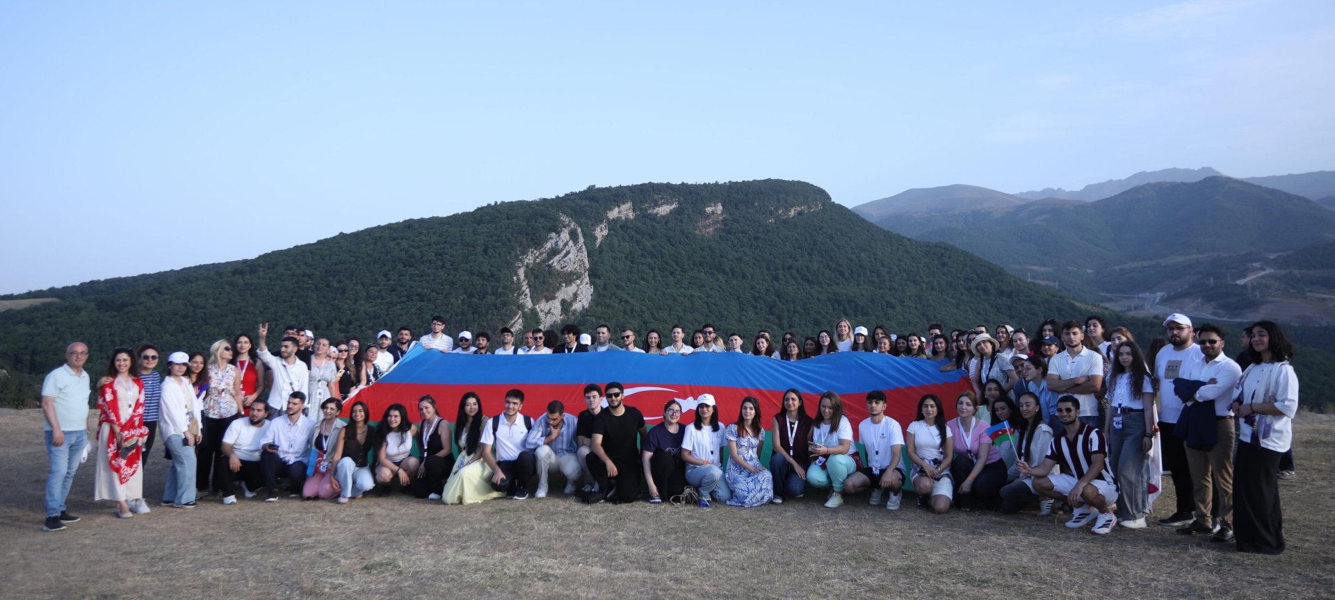 Участники VI летнего лагеря диаспорской молодежи побывали в Шуше (ФОТО)