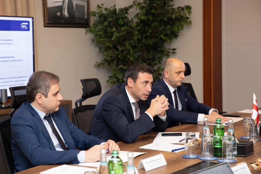 Обсуждено сотрудничество по развитию БТК (ФОТО)