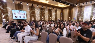 Состоялась встреча азербайджанской диаспорской молодежи с известными спортсменами и журналистами (ФОТО)