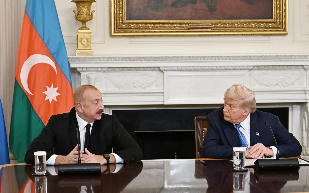 Президент Ильхам Алиев в Белом доме выступил с заявлением для прессы (ФОТО)