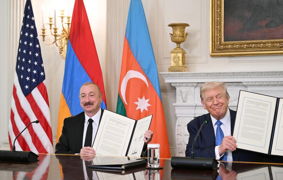 Первый вице-президент Мехрибан Алиева поделилась публикацией в связи со встречей Президента Ильхама Алиева с Дональдом Трампом и Николом Пашиняном в Вашингтоне (ФОТО)
