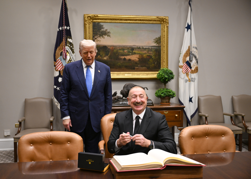 Президент Ильхам Алиев прибыл в Белый дом (ФОТО/ВИДЕО)