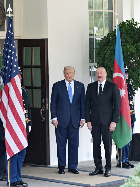 Президент Ильхам Алиев прибыл в Белый дом (ФОТО/ВИДЕО)