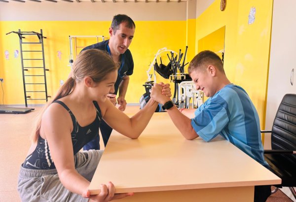 Очередная группа детей из Украины проходит комплексную реабилитацию в Габале