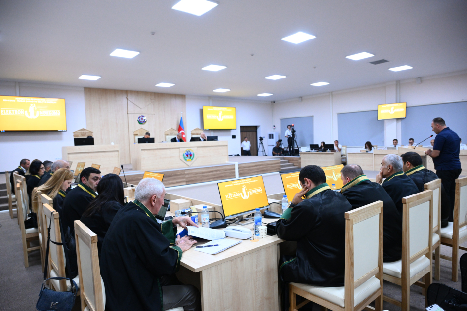 В Баку продолжился суд над лицами, обвиняемыми в совершении многочисленных преступлений против азербайджанского народа (ФОТО)