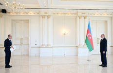 Президент Ильхам Алиев принял верительные грамоты новоназначенного посла Израиля в Азербайджане (ФОТО/ВИДЕО)