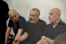 Лица, ставшие вынужденными переселенцами, получившие ранения или лишившиеся родственников в результате атак вооруженных сил Армении на Ханкенди, Лачин, Кяльбаджар, Агдере, Джебраил и Физули, дали показания в суде (ФОТО)