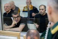 Лица, ставшие вынужденными переселенцами, получившие ранения или лишившиеся родственников в результате атак вооруженных сил Армении на Ханкенди, Лачин, Кяльбаджар, Агдере, Джебраил и Физули, дали показания в суде (ФОТО)