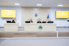 Лица, ставшие вынужденными переселенцами, получившие ранения или лишившиеся родственников в результате атак вооруженных сил Армении на Ханкенди, Лачин, Кяльбаджар, Агдере, Джебраил и Физули, дали показания в суде (ФОТО)