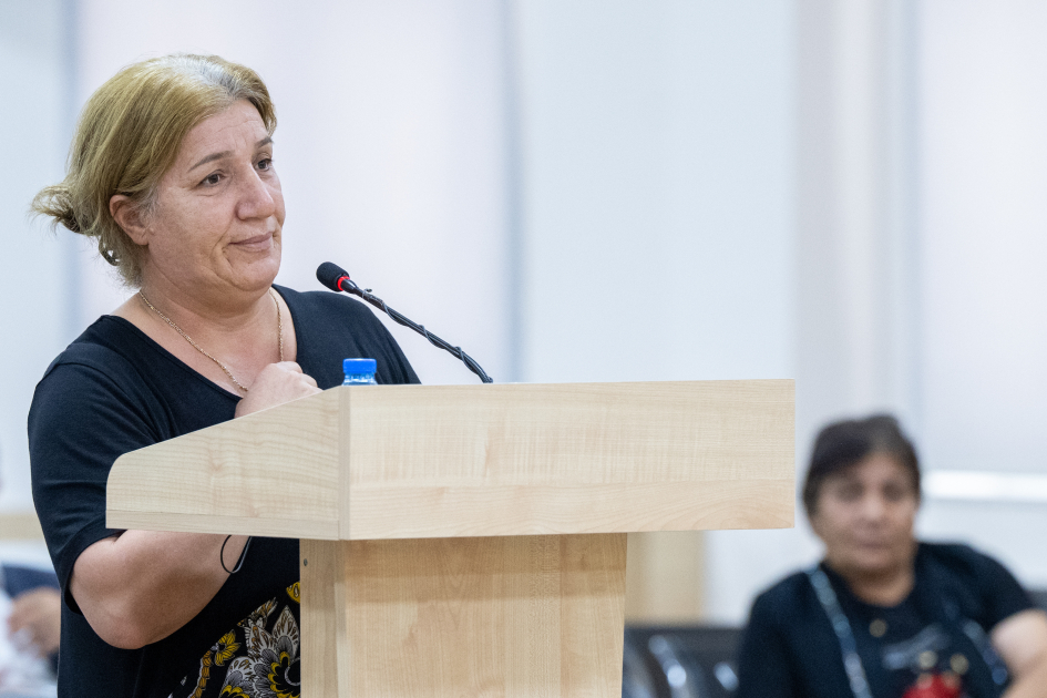 Лица, ставшие вынужденными переселенцами, получившие ранения или лишившиеся родственников в результате атак вооруженных сил Армении на Ханкенди, Лачин, Кяльбаджар, Агдере, Джебраил и Физули, дали показания в суде (ФОТО)