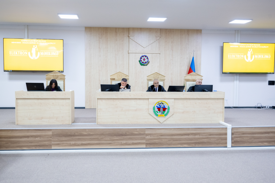 Лица, ставшие вынужденными переселенцами, получившие ранения или лишившиеся родственников в результате атак вооруженных сил Армении на Ханкенди, Лачин, Кяльбаджар, Агдере, Джебраил и Физули, дали показания в суде (ФОТО)