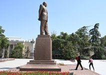 Президент Ильхам Алиев и Первая леди Мехрибан Алиева посетили город Гянджа (ФОТО)