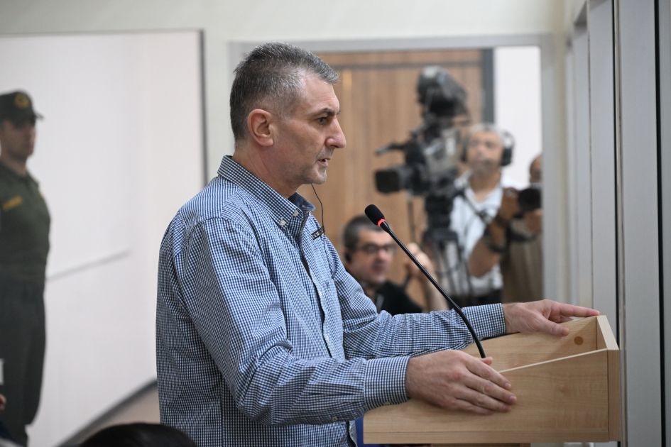 Лица, ставшие вынужденными переселенцами, получившие ранения и подвергшиеся пыткам в плену в результате атак вооруженных сил Армении на Агдам, Лачин, Губадлы и Физули, дали показания в суде (ФОТО)