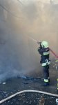 В тушении пожара в торговом центре в Баку задействовано около 30 единиц техники - МЧС (ФОТО/ВИДЕО) (Обновлено)