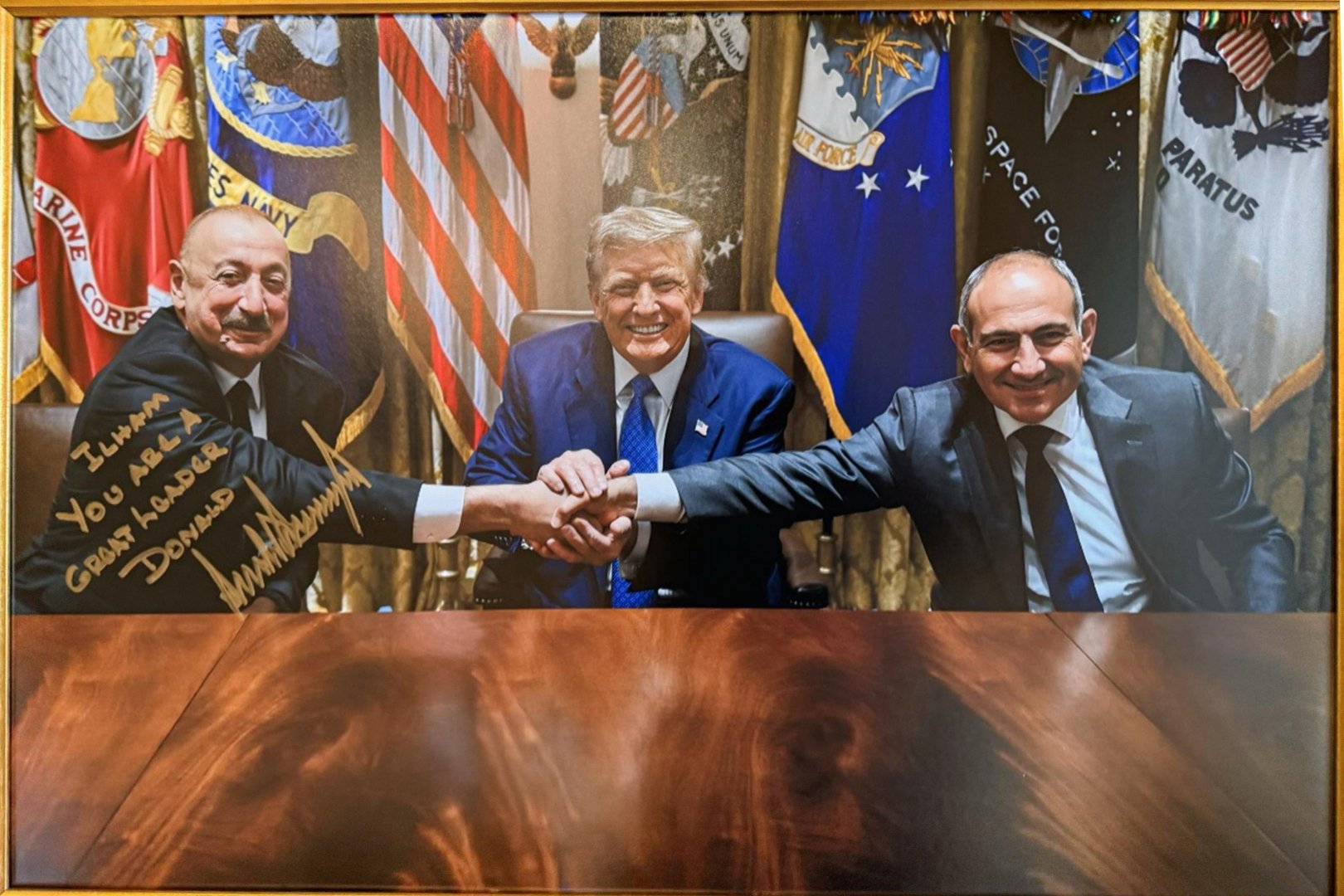 Президент Ильхам Алиев поблагодарил Президента США Дональда Трампа за подарок (ФОТО)