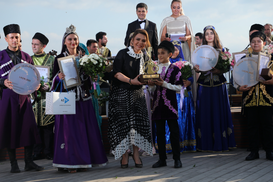 В городе Лачин завершился финальный этап IX Телевизионного конкурса «Мугам» (ФОТО)