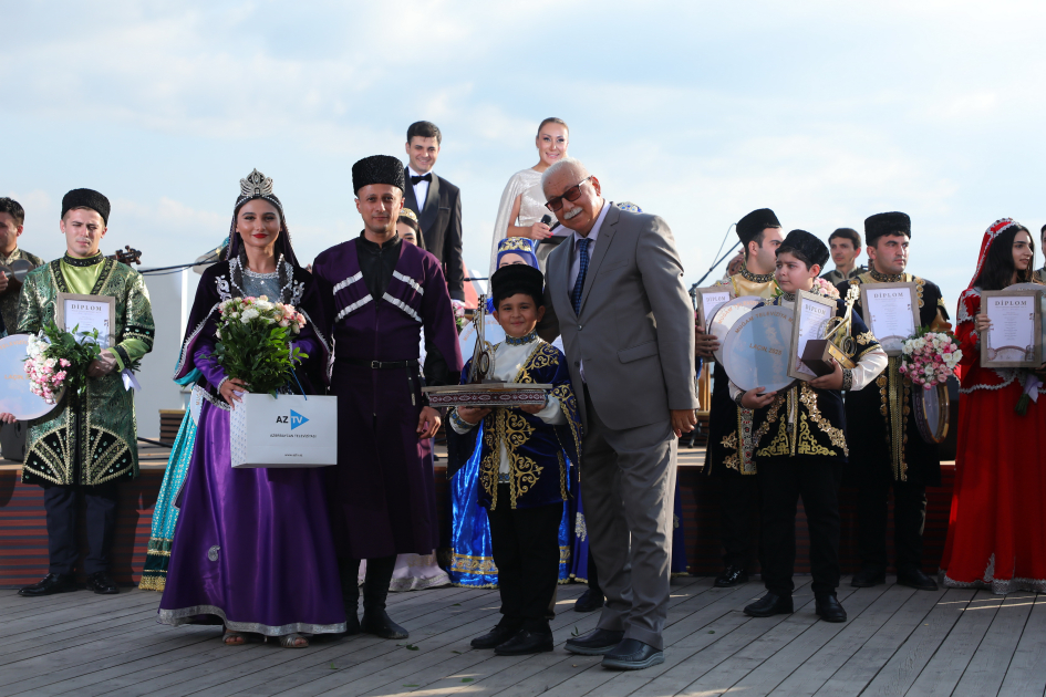 В городе Лачин завершился финальный этап IX Телевизионного конкурса «Мугам» (ФОТО)