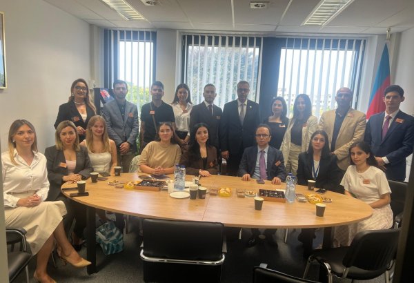 Азербайджанские журналисты посетили представительство страны при НАТО (ФОТО)