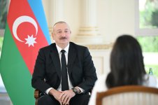 Президент Азербайджана Ильхам Алиев дал интервью телеканалу "Аль-Арабия" (ФОТО/ВИДЕО)