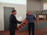 Жителям села Баллыджа Ходжалинского района вручены сертификаты (ФОТО)