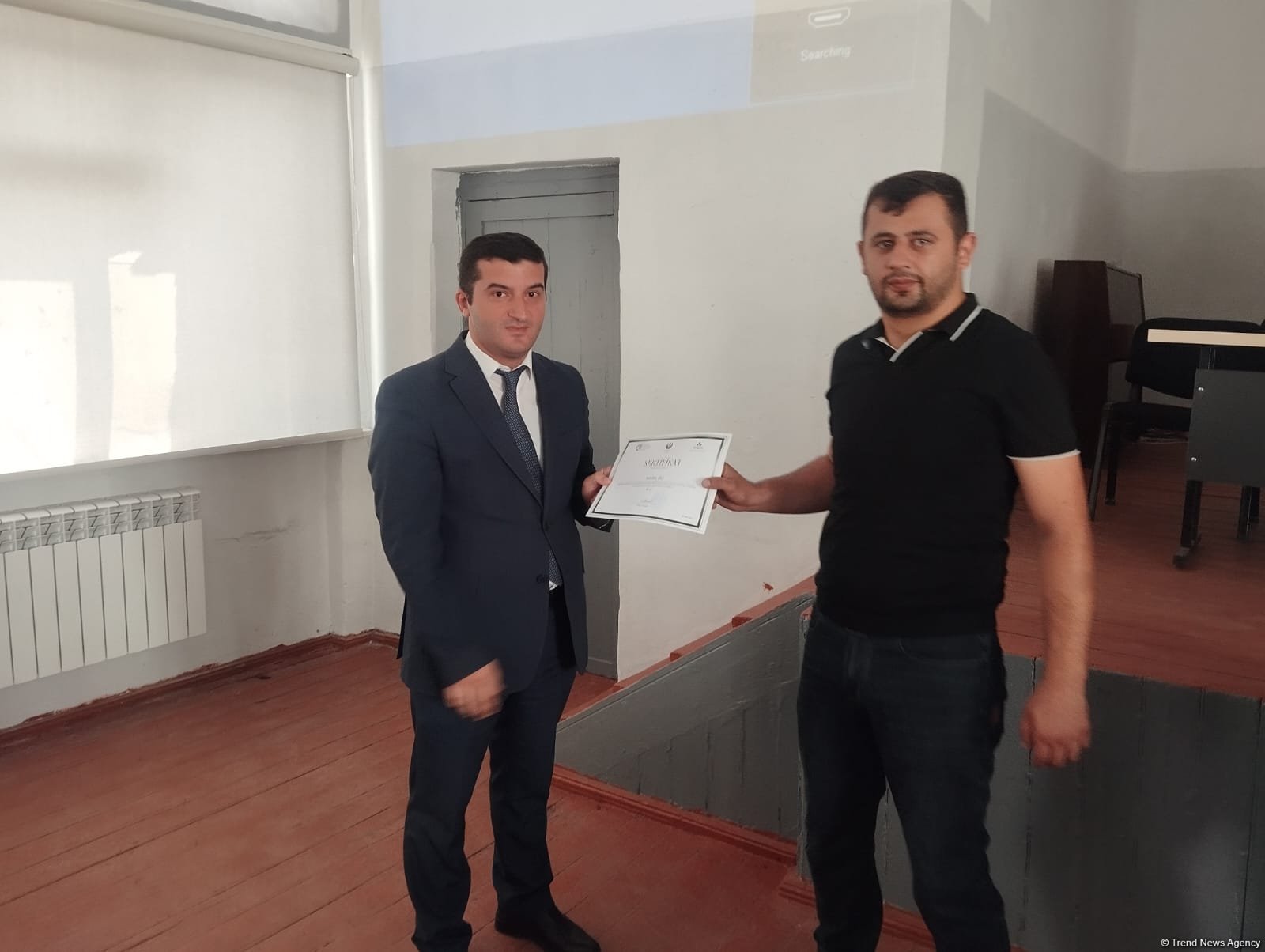 Жителям села Баллыджа Ходжалинского района вручены сертификаты (ФОТО)