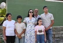 Вице-президент Фонда Гейдара Алиева Лейла Алиева приняла участие в открытии яслей-детских садов, построенных в Шамахы (ОБНОВЛЕНО) (ФОТО)