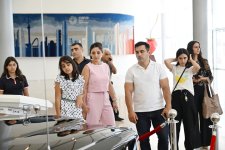 Вице-президент Фонда Гейдара Алиева Лейла Алиева и Арзу Алиева вручили сертификаты участникам курсов китайского языка (ФОТО)