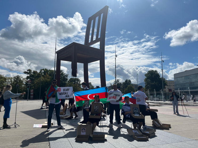Члены семей пропавших без вести азербайджанцев впервые провели акцию за рубежом (ФОТО/ВИДЕО)