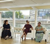 Первая леди Мехрибан Алиева совершила прогулку на лодке вместе с супругами глав государств и правительств, участвующих во встрече в формате «ШОС плюс» (ФОТО)