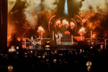 Румынская звезда INNA закрыла летний сезон в Баку - шоу с зарядом позитива (ФОТО)