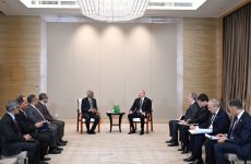Президент Азербайджана Ильхам Алиев встретился в Тяньцзине с Президентом Мальдив (ФОТО)
