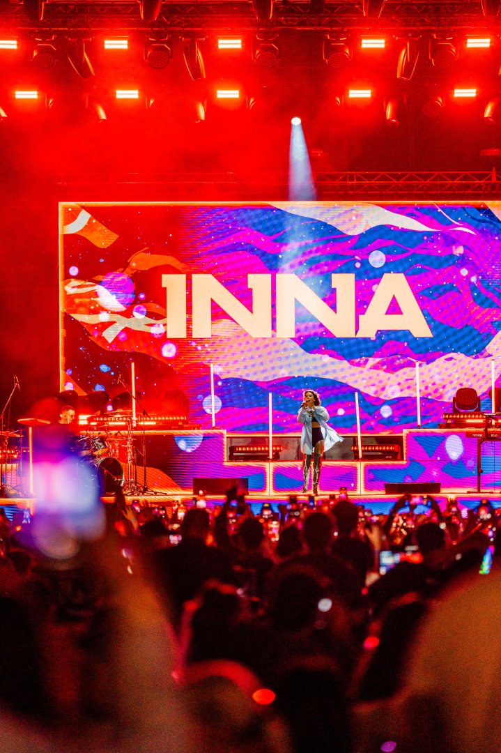 Румынская звезда INNA закрыла летний сезон в Баку - шоу с зарядом позитива (ФОТО)