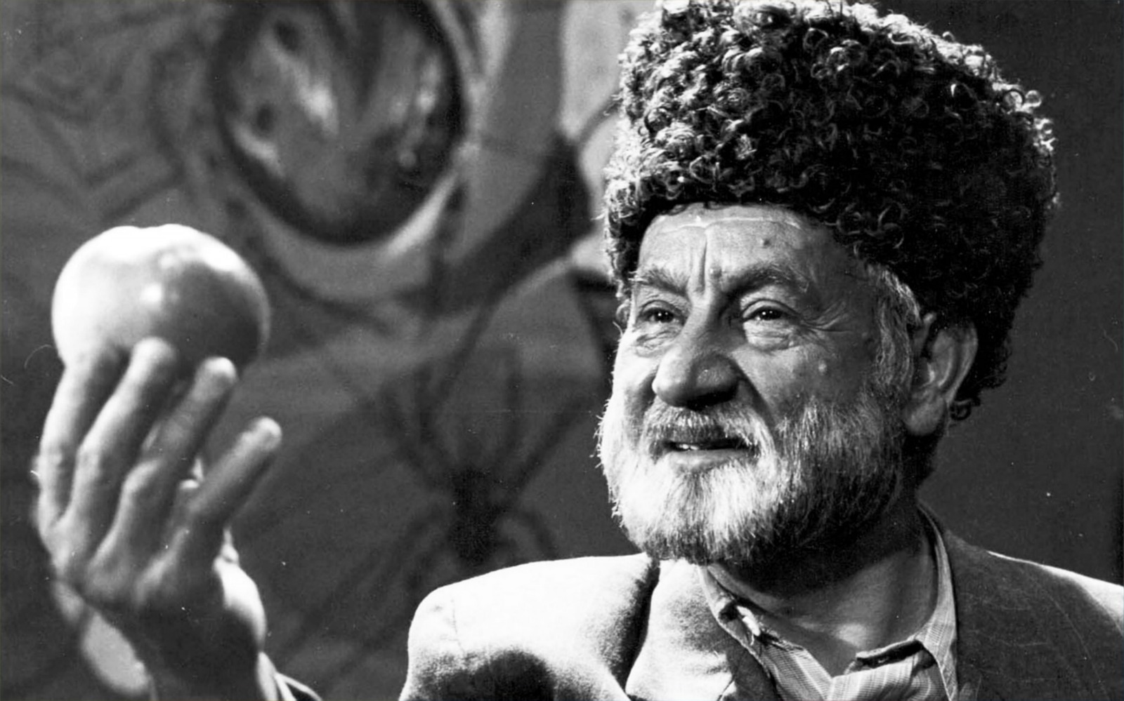 Как азербайджанский садовод вырастил бессемянные яблоки счастья – 50 лет истории (ФОТО)