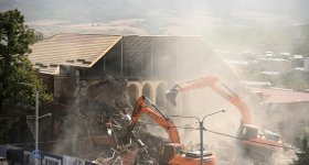 В Ханкенди начался снос здания «МИД» самопровозглашенного режима (ФОТО)