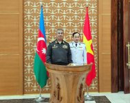 Министр обороны Азербайджана посетил командование ВМС Вьетнама (ФОТО)