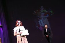 В Баку прошла церемония награждения актеров за плодотворную деятельность (ФОТО)