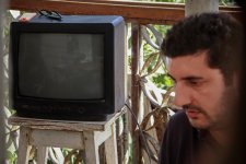 Как перед отъездом за границу азербайджанский юноша пытался найти добрые руки для любимого кота (ФОТО)