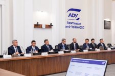 Американская бизнес-делегация ознакомилась с деятельностью АЖД (ФОТО)