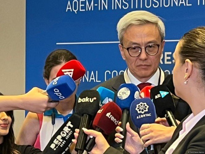 Азербайджан может еще больше усилить свою роль в экономическом развитии региона - Чэнь Дунсяо