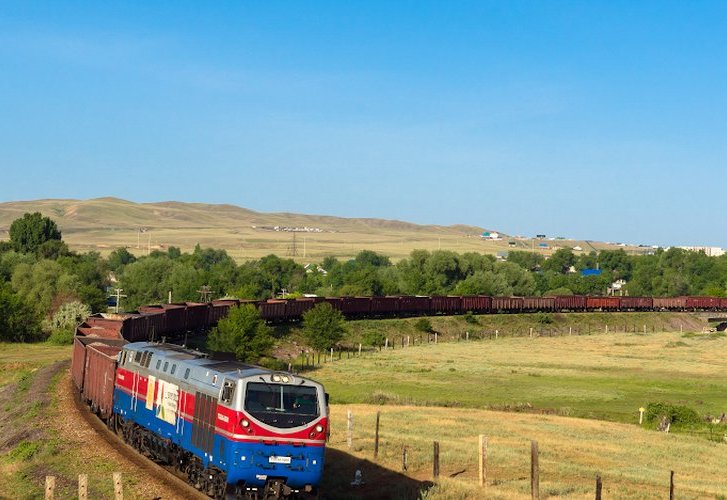 Иран намерен значительно увеличить железнодорожный транзит