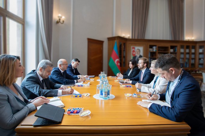 Обсуждены новые этапы энергетического сотрудничества между Азербайджаном и США