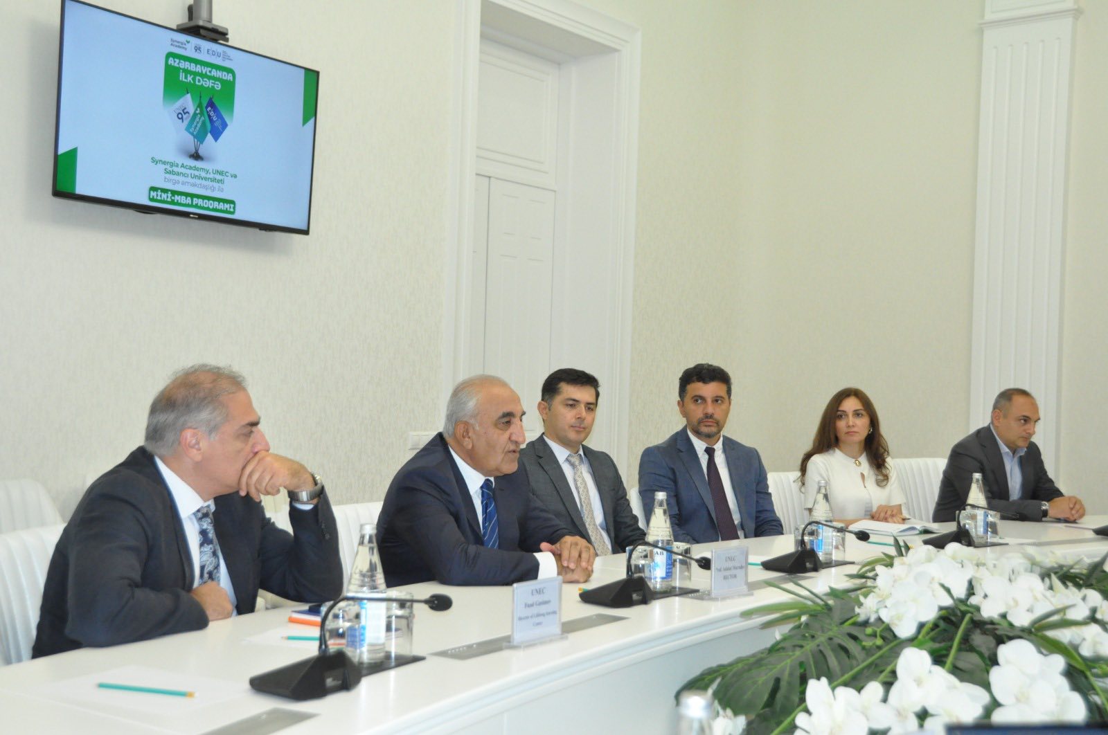 Впервые в стране: Новая модель бизнес-образования в UNEC (ФОТО)