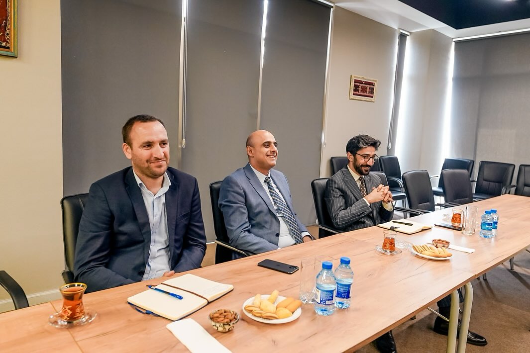 В Баку прошла встреча с коллективом фильма "Boşluğa Xütbə", представленного на Венецианском кинофестивале (ФОТО)