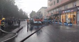 В Хырдалане произошел пожар в жилом здании (ФОТО/ВИДЕО)
