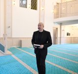 Президент Ильхам Алиев принял участие в открытии мечети, построенной в поселке Гадрут (ФОТО)