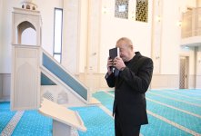 Президент Ильхам Алиев принял участие в открытии мечети, построенной в поселке Гадрут (ФОТО)
