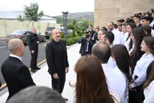 Президент Ильхам Алиев принял участие в открытии здания Клиники Карабахского университета, учебного корпуса факультета медицинских наук и наук о здоровье (ФОТО)