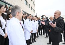 Президент Ильхам Алиев принял участие в открытии здания Клиники Карабахского университета, учебного корпуса факультета медицинских наук и наук о здоровье (ФОТО)